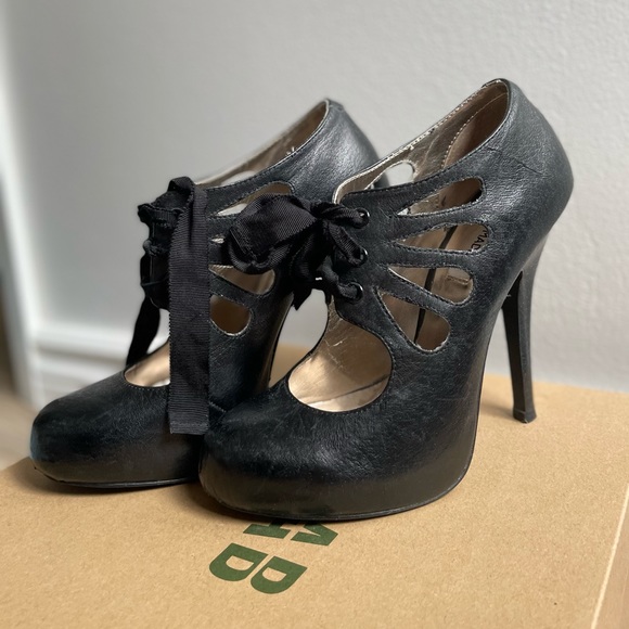 Steve Madden butterfly lace up heels - Picture 3 of 6